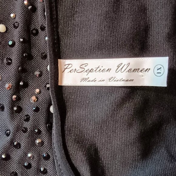 EUC: Per Seption Women Sze 1X Black with Rhinestone Sleeves Keyhole Blouse - Picture 3 of 4